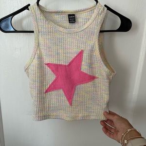 So cute fun crop top